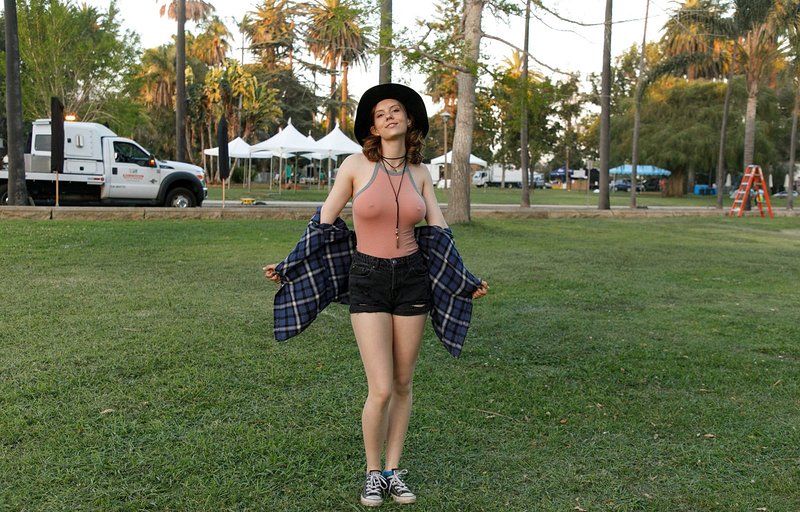 Илона, 27 лет, 1 размер груди